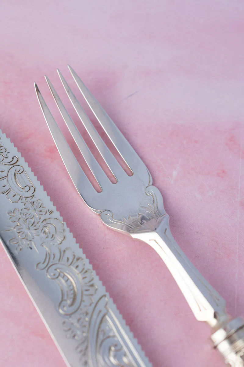 1902 Mother of Pearl and Sterling Cake Knife & Fork - Image 8