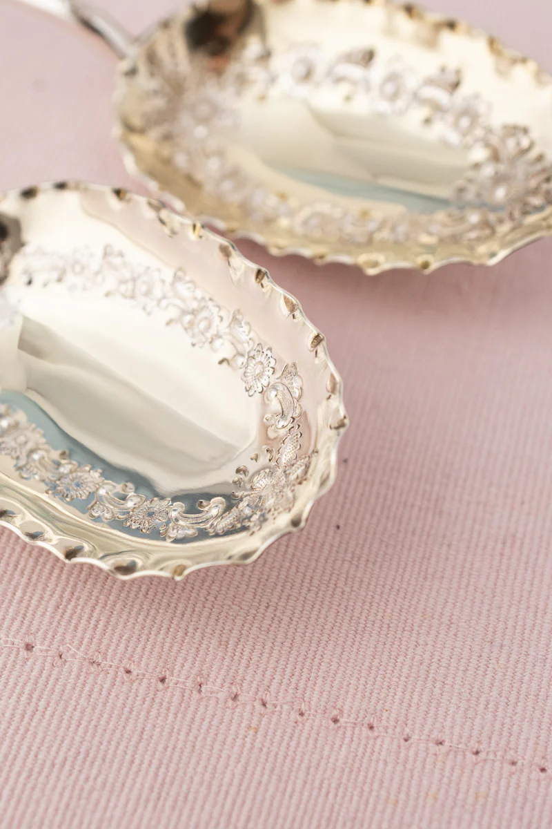 Antique Silverplate & Mother of Pearl 7-piece Fruit Service with Grape Shears, Nutcrackers and Picks - Image 17