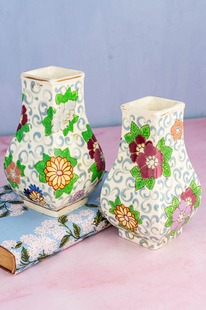 Antique French Butterfly Vase Pair - Image 3