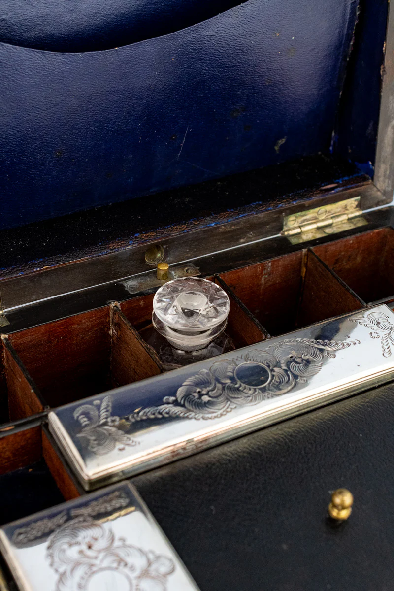 Victorian Rosewood Traveling Box - Image 9