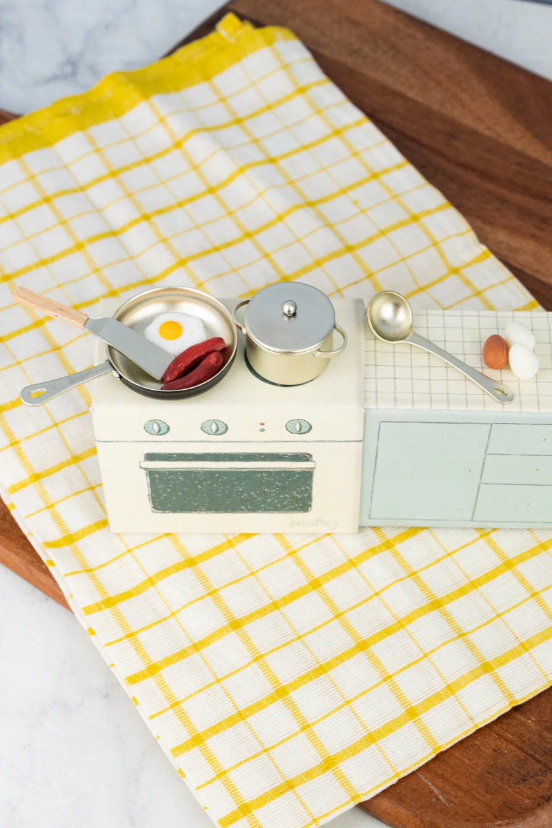 Danish Miniature Stovetop Cooking Set - Image 10