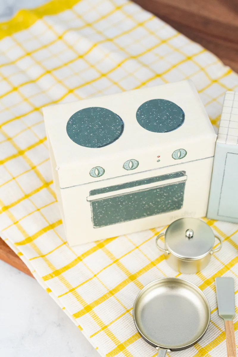Danish Miniature Stovetop Cooking Set - Image 12