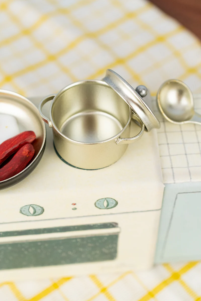Danish Miniature Stovetop Cooking Set - Image 8