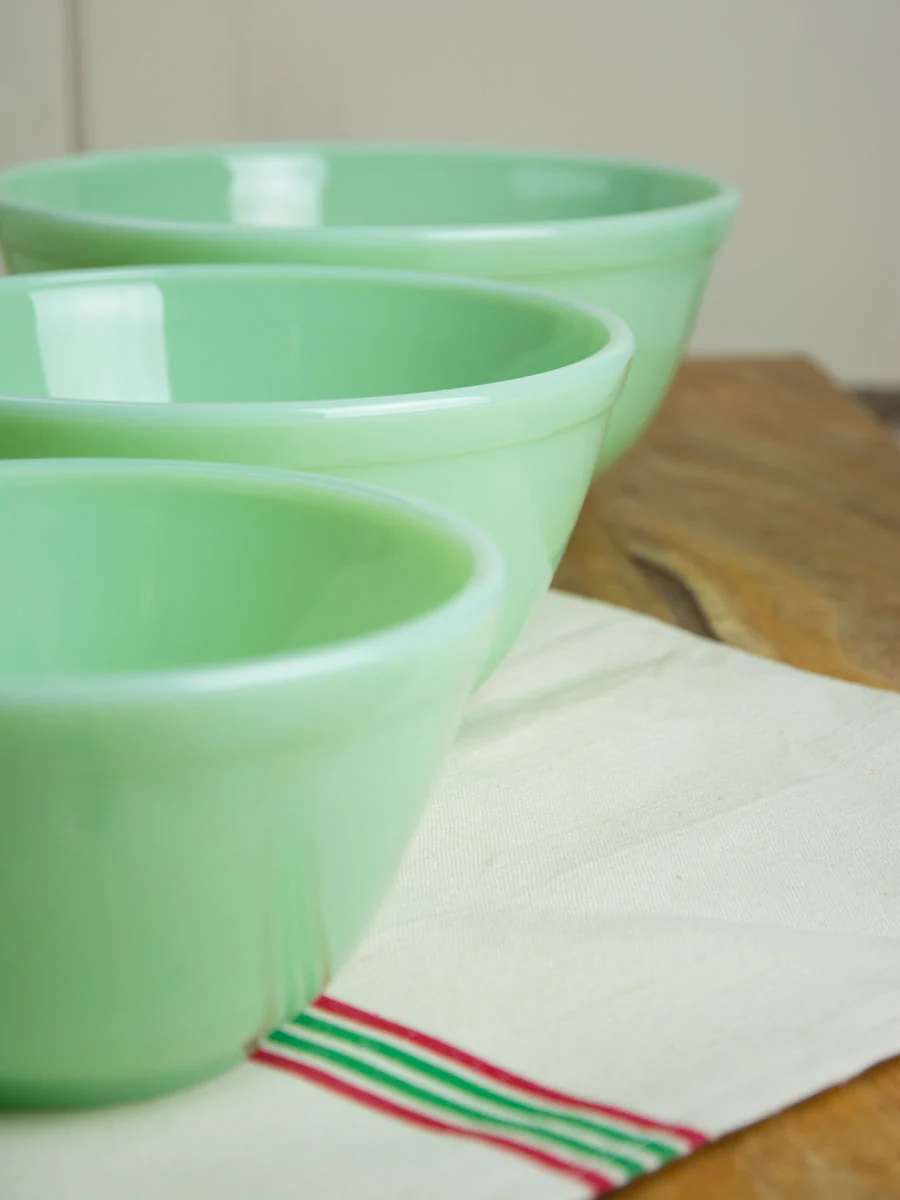 Jadeite Mixing Bowls - Set of 3 - Image 3