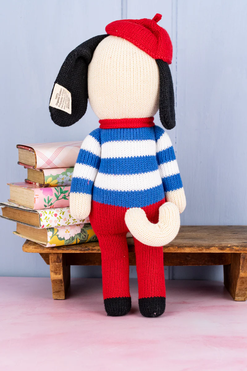 Pierre "Je T'aime" Knit Dog - Image 5