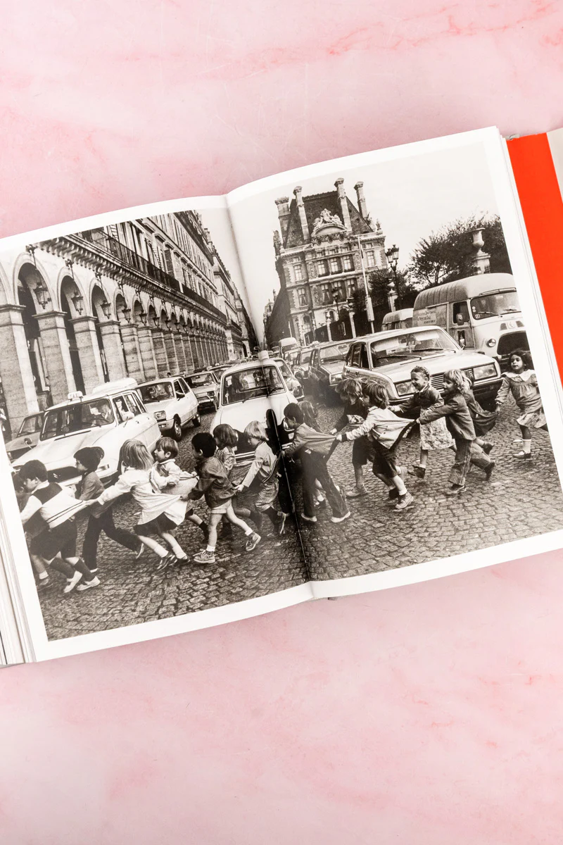 Robert Doisneau Paris Book - Image 13