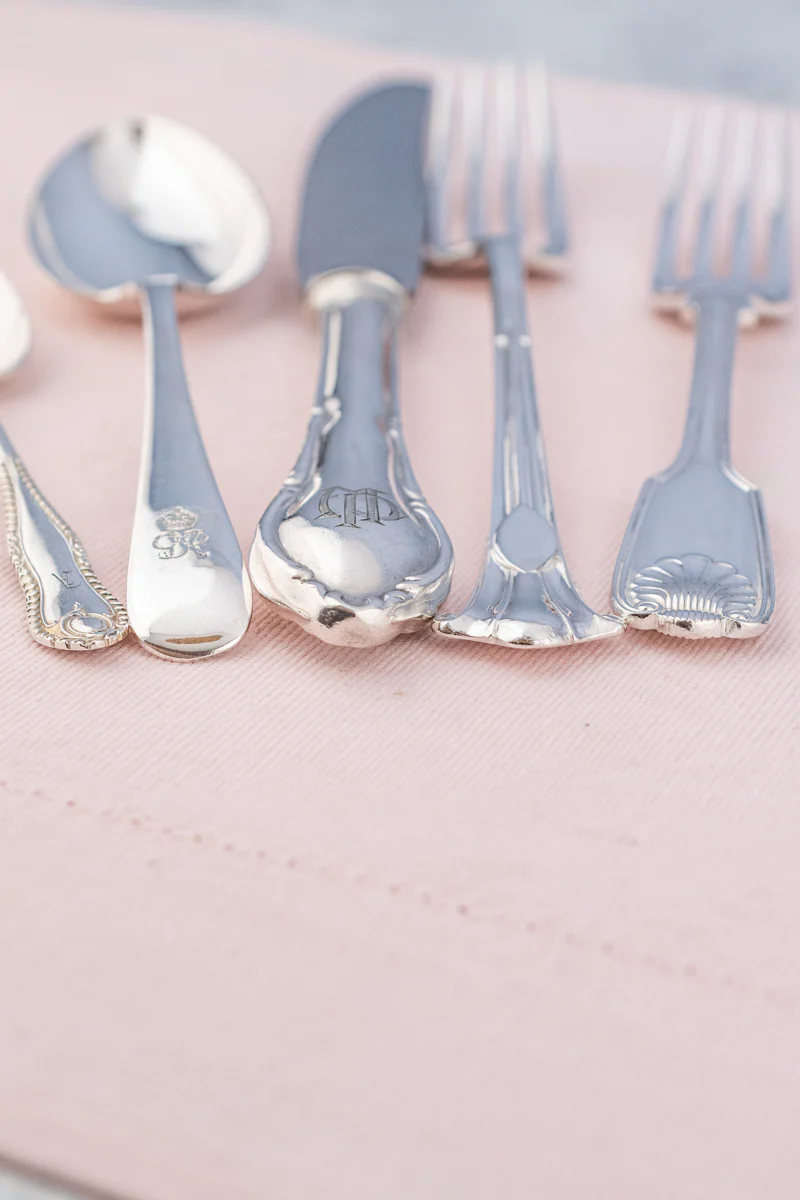 Vintage Silverplate Hotel Flatware - 5 Piece Placesetting - Image 3
