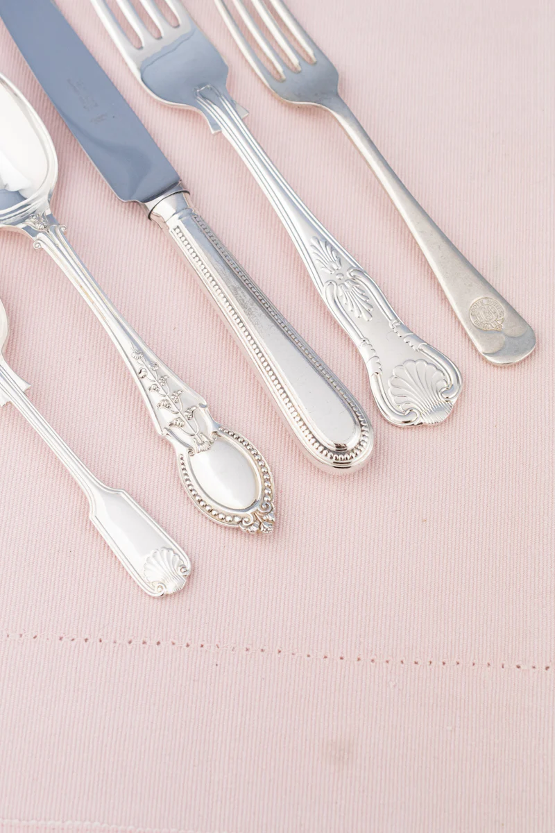 Vintage Silverplate Hotel Flatware - 5 Piece Placesetting - Image 5