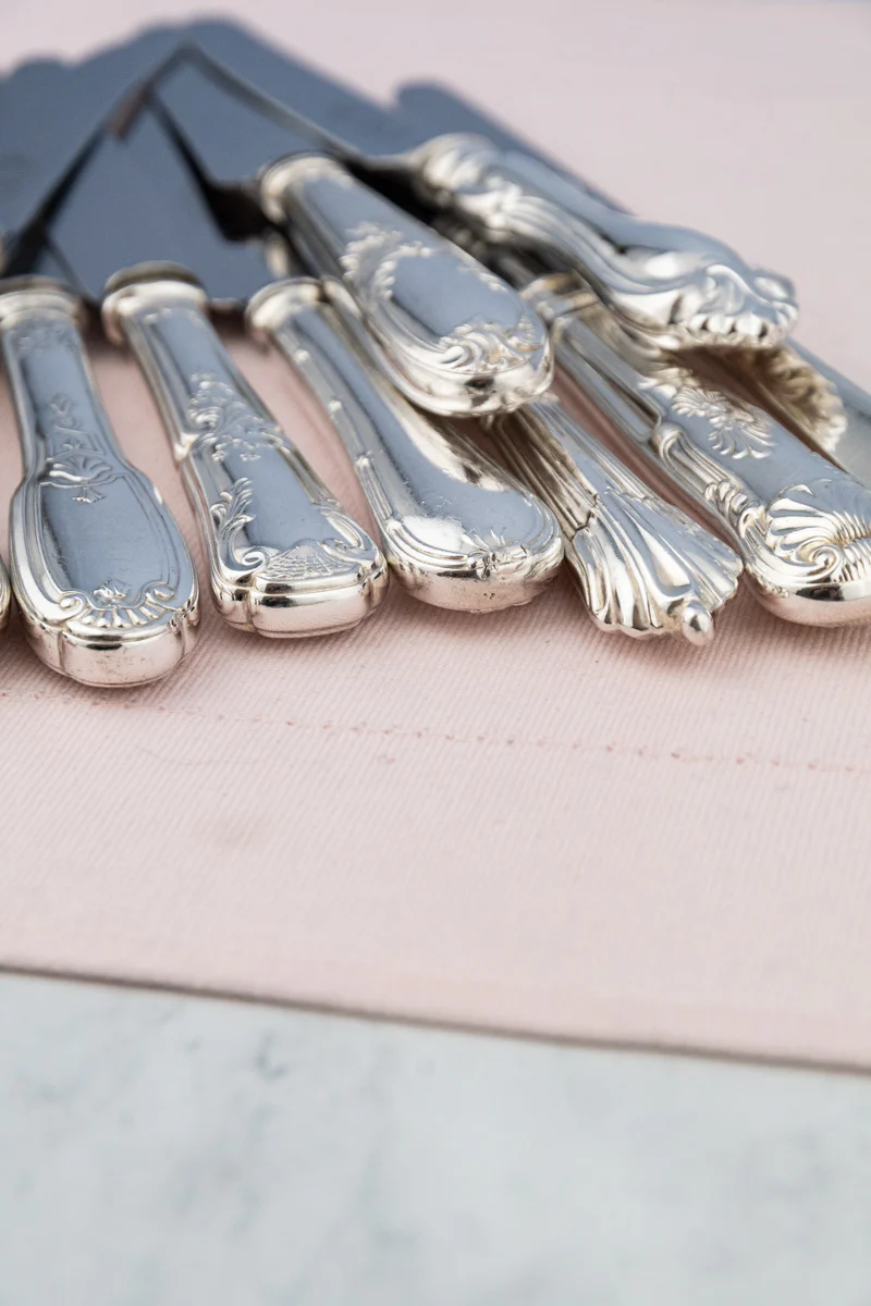Vintage Silverplate Hotel Flatware - Dinner Knife - Image 6
